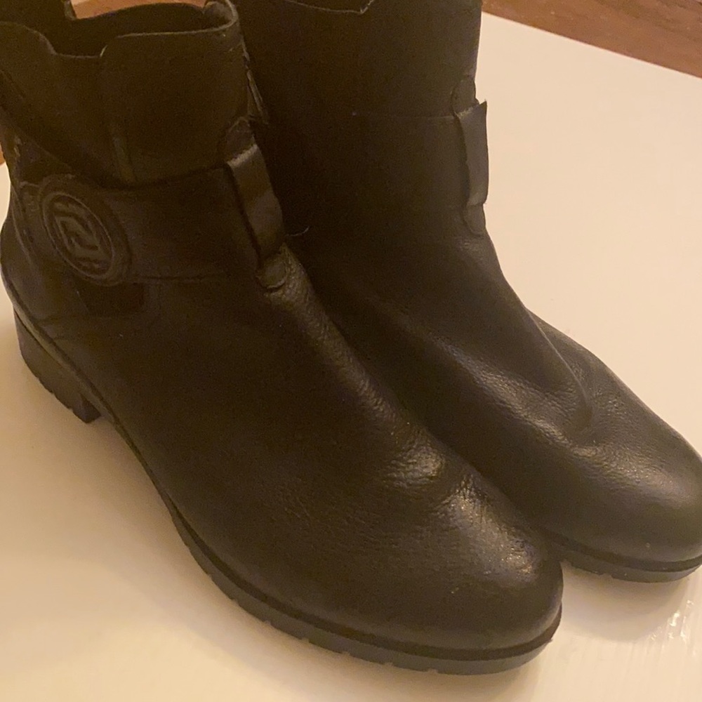 Leather Rockport Chelsea boots